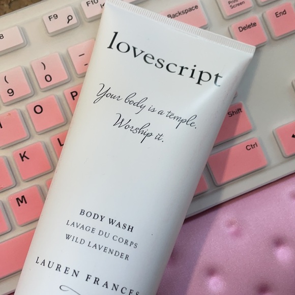 Lovescript wild lavender body wash 6OZ new - Picture 2 of 4